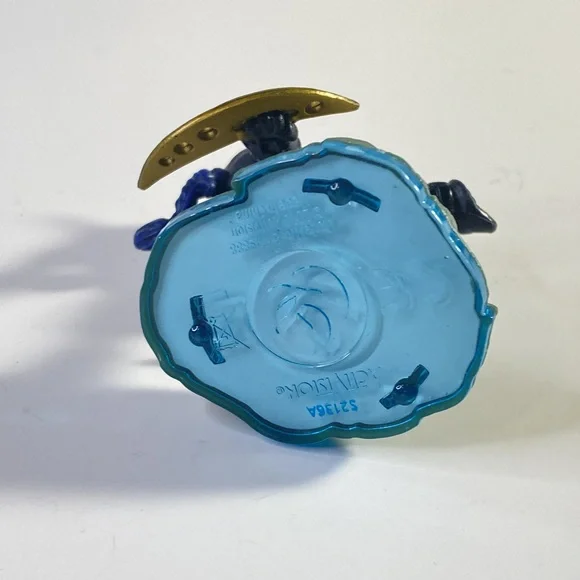 Activision Skylanders Figure With Green Textured Base And Twin Blades - Picture 8 of 10